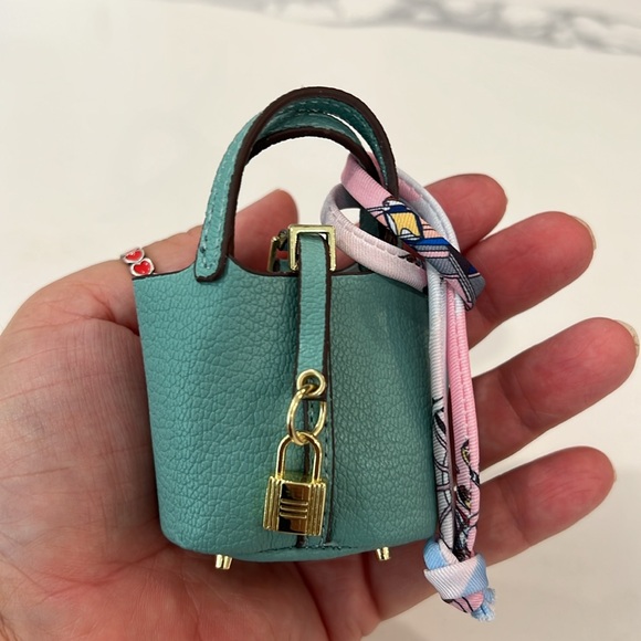 Cute. Mini Bag Charm. - Picture 6 of 12